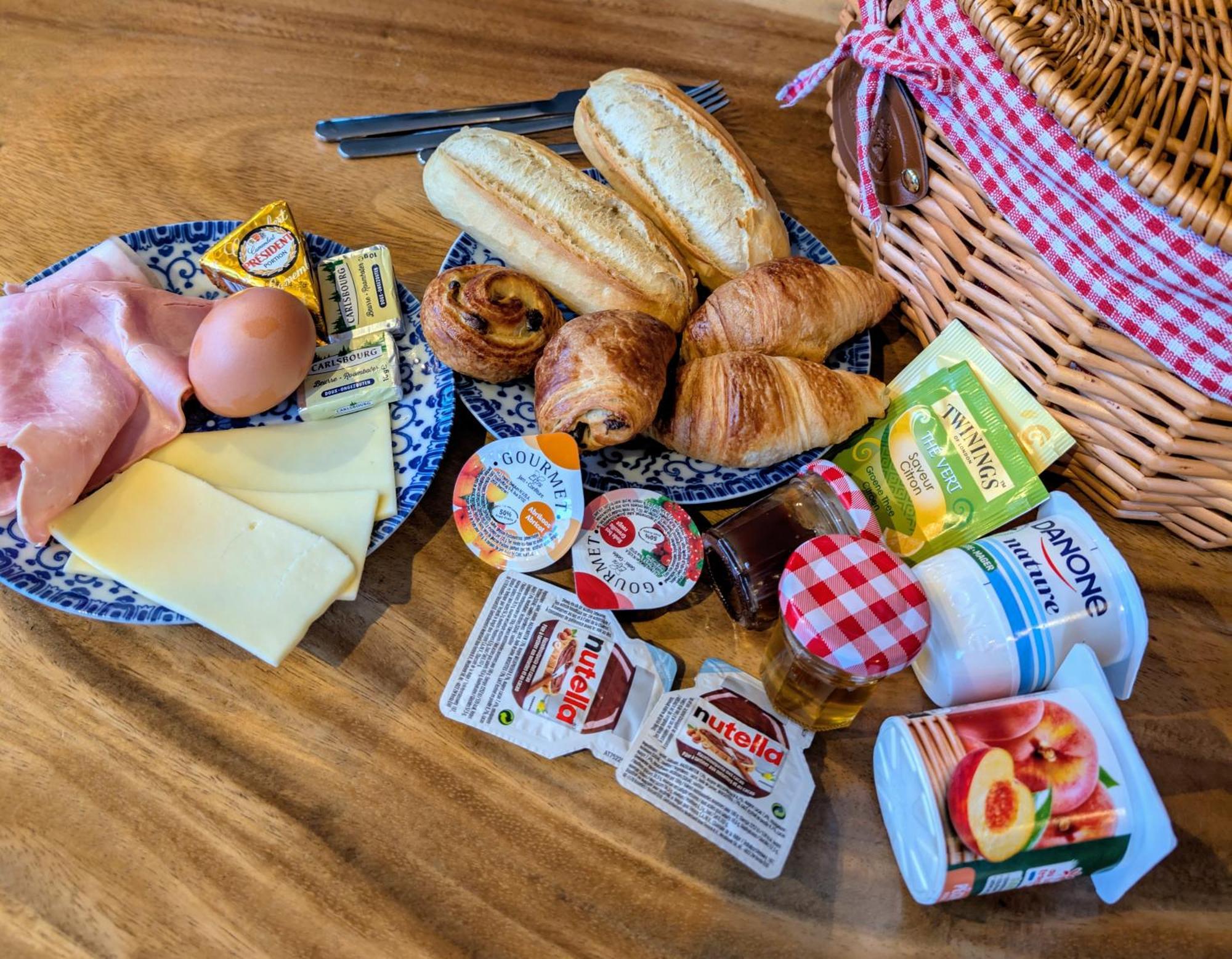 Hotel A Fleur de Couette Auvelais Eksteriør billede