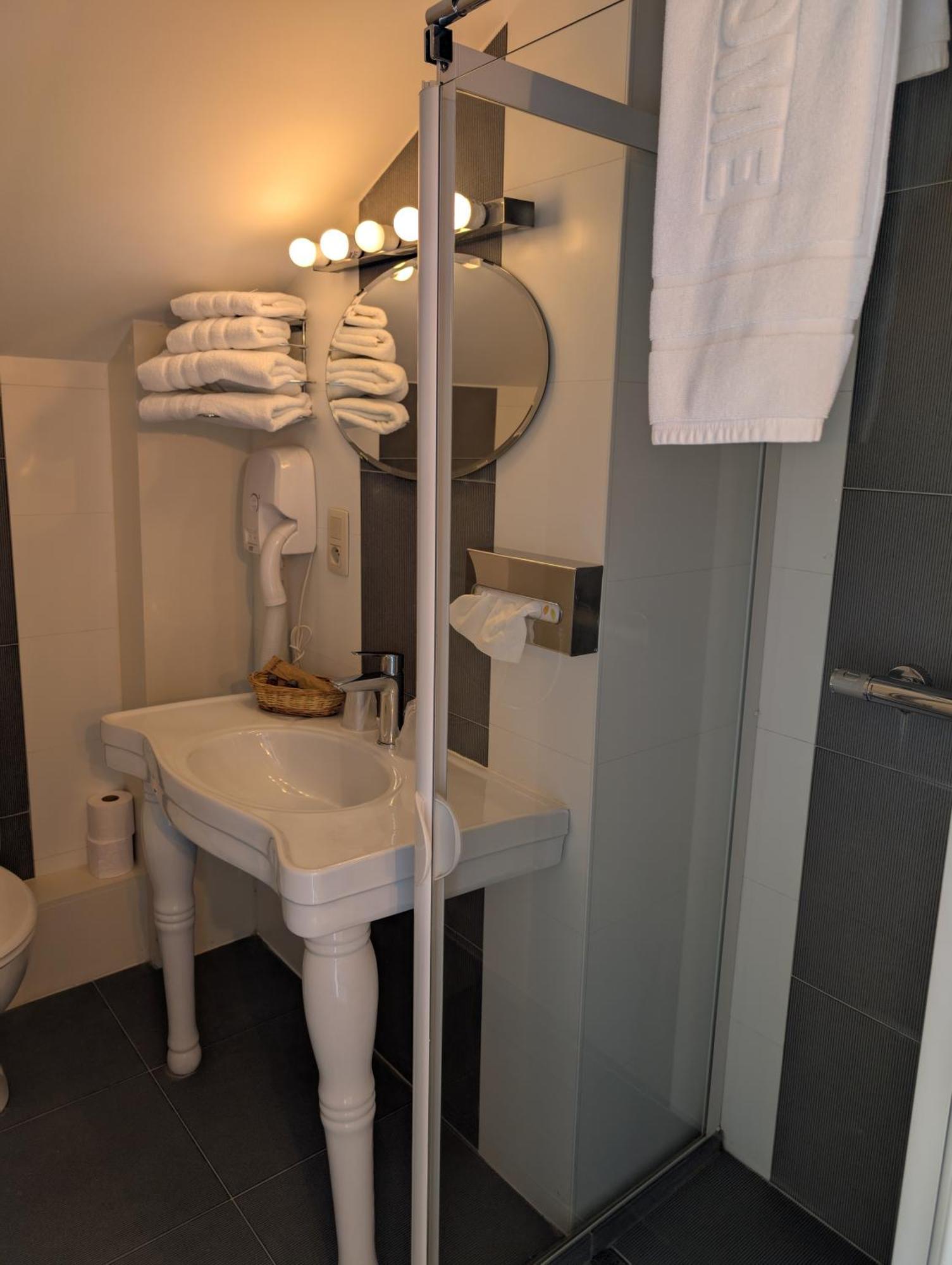 Hotel A Fleur de Couette Auvelais Eksteriør billede
