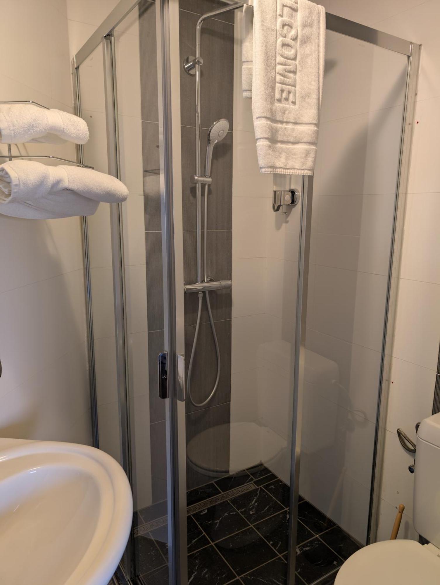 Hotel A Fleur de Couette Auvelais Eksteriør billede