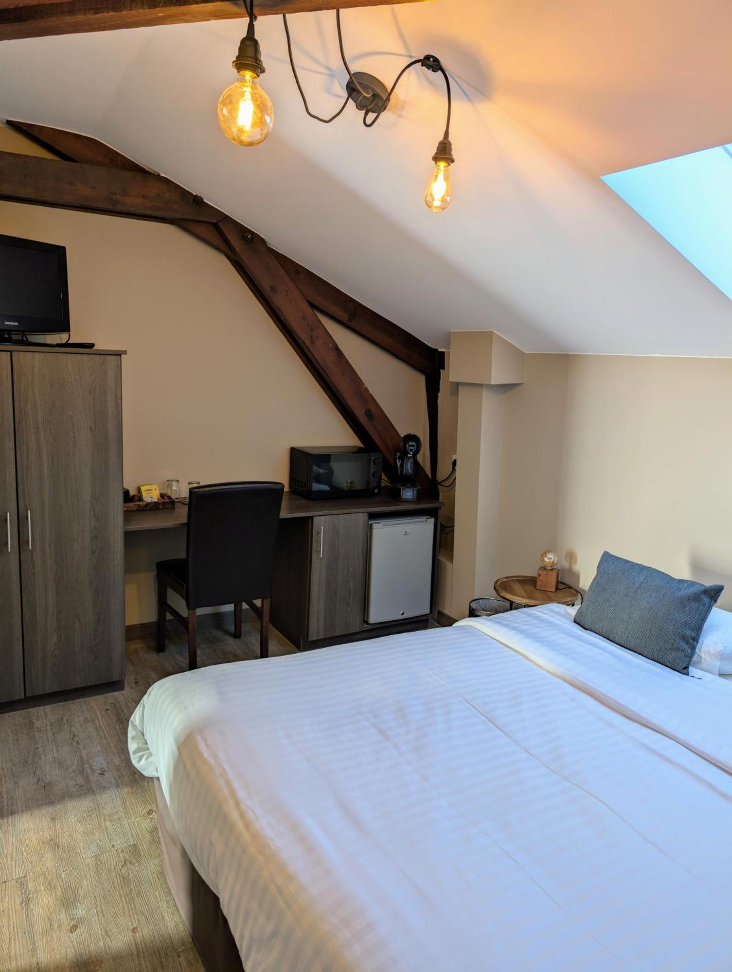 Hotel A Fleur de Couette Auvelais Eksteriør billede